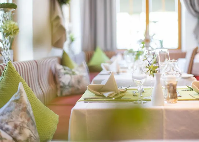 By Zillners 3* زيل أم سي